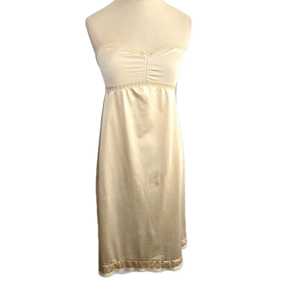 Vanity Fair Vtg Strapless Full Slip Size 34 Champagne Beige Made In USA Lingerie